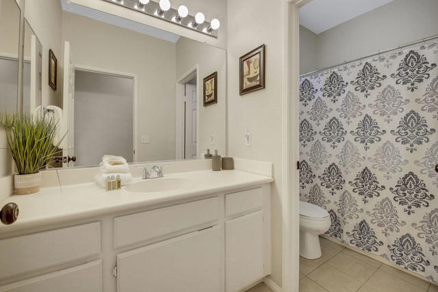 49398 Sherman Drive, Indio CA: https://media.crmls.org/mediaz/e0594359-57d0-456b-a467-4c402bd4d5b7.jpg