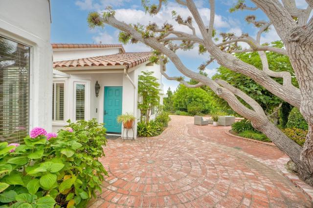 5002 Mycenae Way, Oceanside CA: https://media.crmls.org/mediaz/e059b08d-a314-4c70-bee8-4c62d8257663.jpg