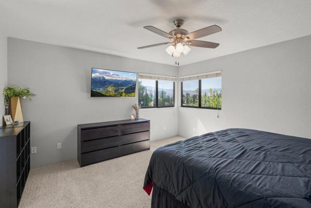 280 Joes Lane, Hollister CA: https://media.crmls.org/mediaz/e05a3db5-80cb-4878-bb50-dffcc9813bb2.jpg