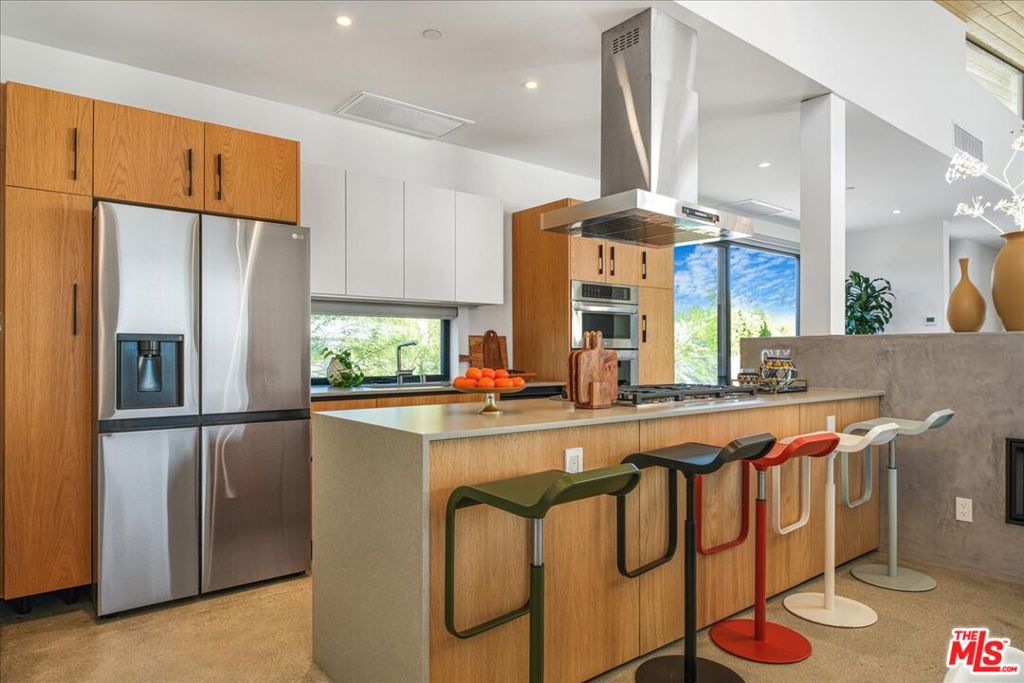 MLS #25516781 img 16