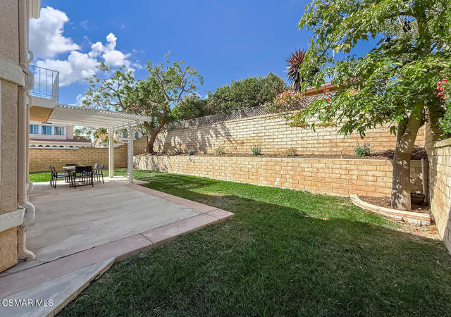 1768 Fox Springs Circle, Newbury Park CA: https://media.crmls.org/mediaz/e05b91e7-3fc1-4677-9fb9-607bf2c3de6b.jpg