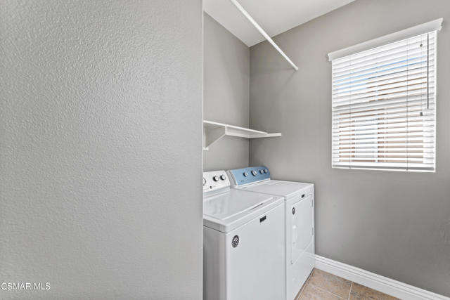 186 Parkside Drive, Simi Valley CA: https://media.crmls.org/mediaz/e05b9a50-9216-4a3f-8d73-911f6ece84e2.jpg