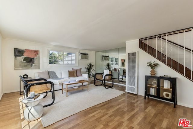 1945 Yosemite Drive, Los Angeles CA: https://media.crmls.org/mediaz/e05c1b6d-3a27-4e1a-8ba8-50d2445df569.jpg
