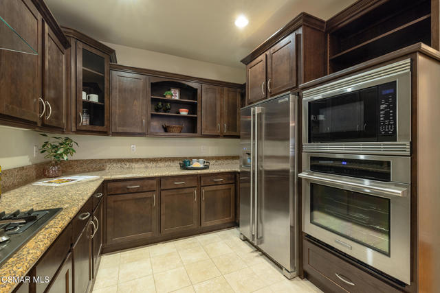 13200 Moorpark Street, Sherman Oaks CA: https://media.crmls.org/mediaz/e05c502d-ed25-4acf-940e-ad3f29e888de.jpg