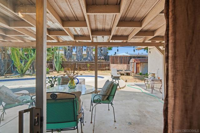 9530 Galston Drive, Santee CA: https://media.crmls.org/mediaz/e05d0568-27bf-411c-8855-82b6cad5278d.jpg