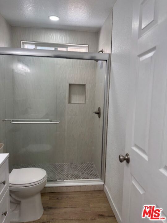 4026 Kona Court, Palmdale CA: https://media.crmls.org/mediaz/e05d68fe-93f9-4aba-b68d-4746823b1d1d.jpg