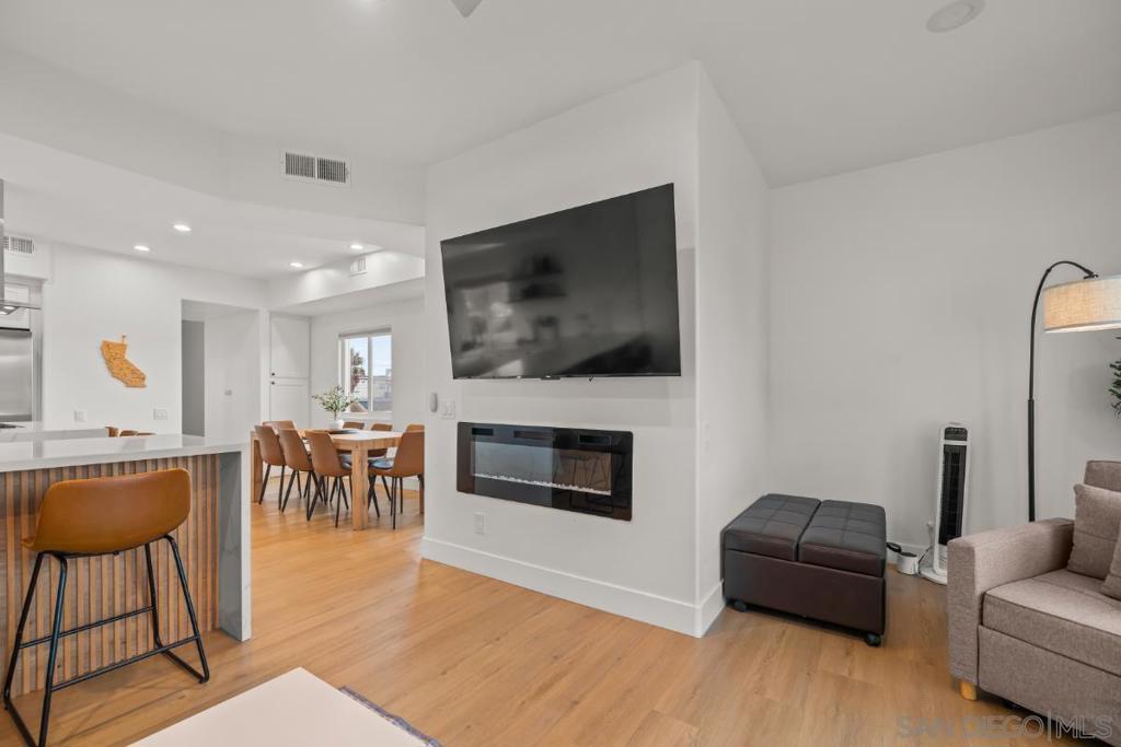 727 Ostend Ct - photo 11