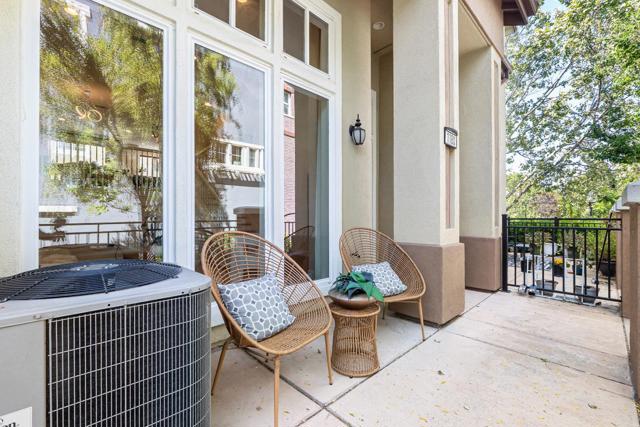 1180 Glin Terrace, Sunnyvale CA: https://media.crmls.org/mediaz/e05ed139-27e5-4245-9068-60e013497d73.jpg