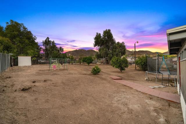 Detail Gallery Image 20 of 26 For 21460 Vine St, Wildomar,  CA 92595 - 3 Beds | 2 Baths