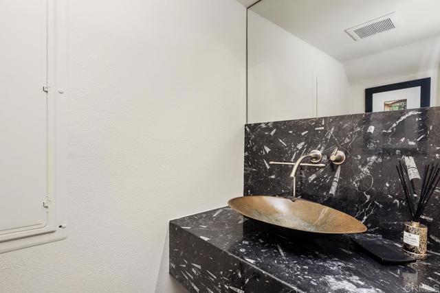 Detail Gallery Image 20 of 42 For 369 W I St, Encinitas,  CA 92024 - 2 Beds | 2/1 Baths