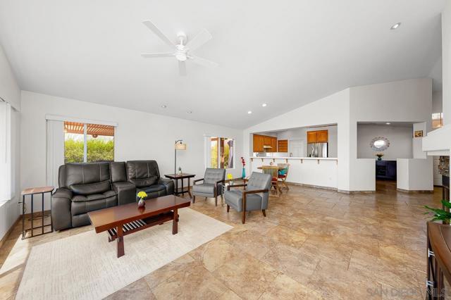 2617 LOBELIA RD, Alpine CA: https://media.crmls.org/mediaz/e0612842-a731-40b5-bad6-bd30a48021b7.jpg