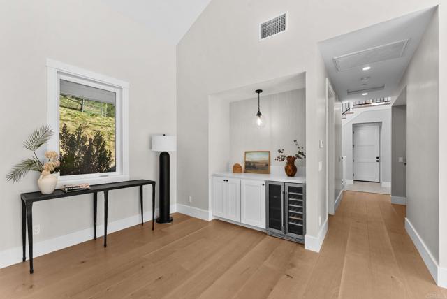 Detail Gallery Image 13 of 56 For 2747 via Del Robles, Fallbrook,  CA 92028 - 3 Beds | 3 Baths