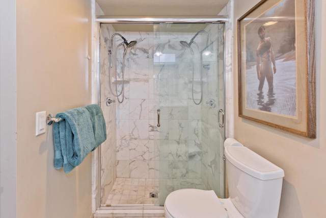 1291 Tiffany N Circle, Palm Springs CA: https://media.crmls.org/mediaz/e063129f-f27b-49db-a85b-39a8e2b71f44.jpg