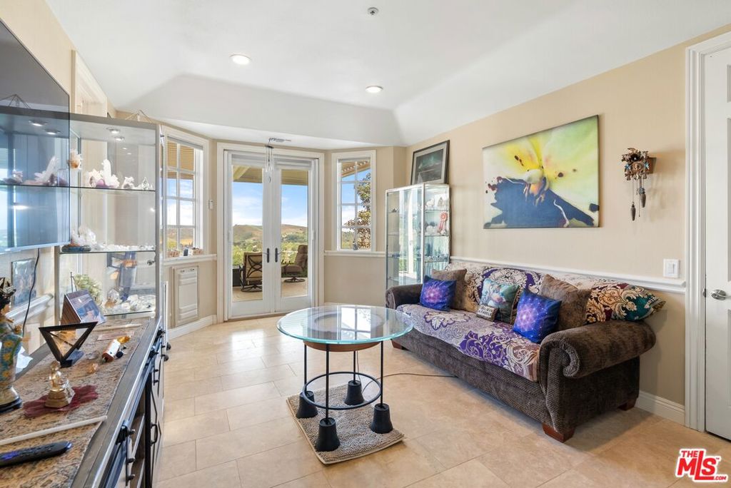 MLS #26875523 image #40