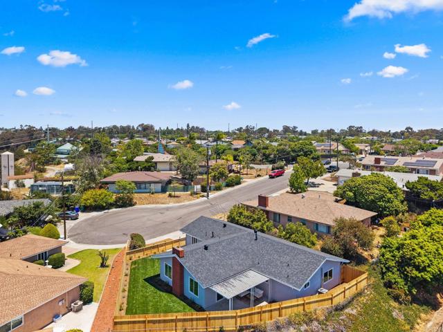 3827 Westgate Place, San Diego CA: https://media.crmls.org/mediaz/e06405f1-a103-4287-b952-5c1400be6427.jpg
