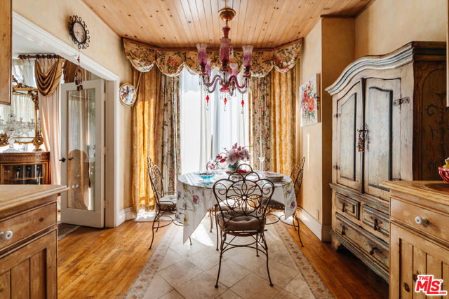 10601 Wilshire Boulevard, Los Angeles CA: https://media.crmls.org/mediaz/e064ce69-2ccc-4b08-9150-035dcb83cdbd.jpg