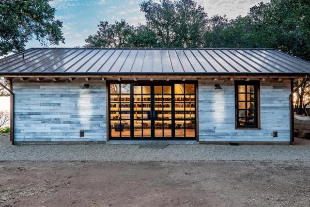 4847 Bixby Creek Road, Carmel CA: https://media.crmls.org/mediaz/e0659150-a64f-4198-89ca-7415c7da144c.jpg