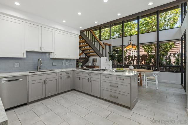 335 Fern Glen, La Jolla CA: https://media.crmls.org/mediaz/e06625f8-216c-4a66-a557-04b669bbbcf6.jpg