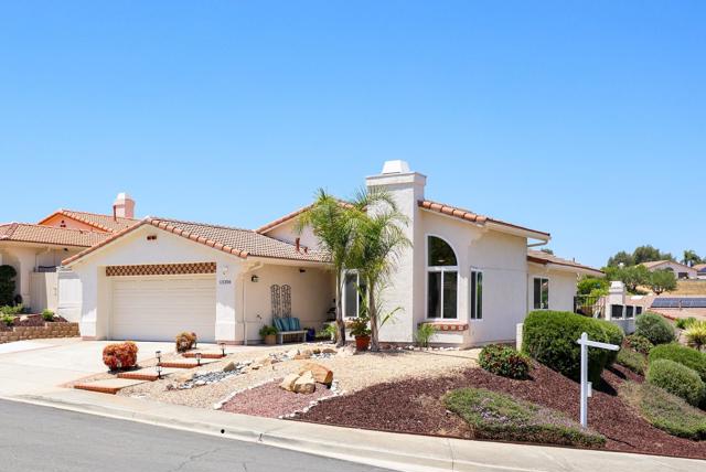 Detail Gallery Image 11 of 73 For 13356 Corte De Chucena, San Diego,  CA 92128 - 3 Beds | 2 Baths