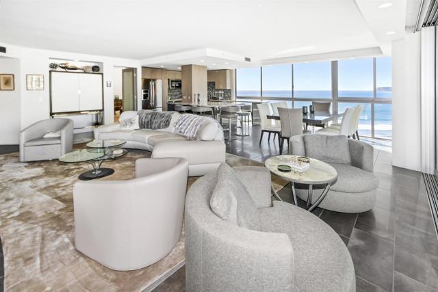 1780 Avenida Del Mundo, Coronado CA: https://media.crmls.org/mediaz/e0679751-ac92-45ec-adf3-366c0596599b.jpg