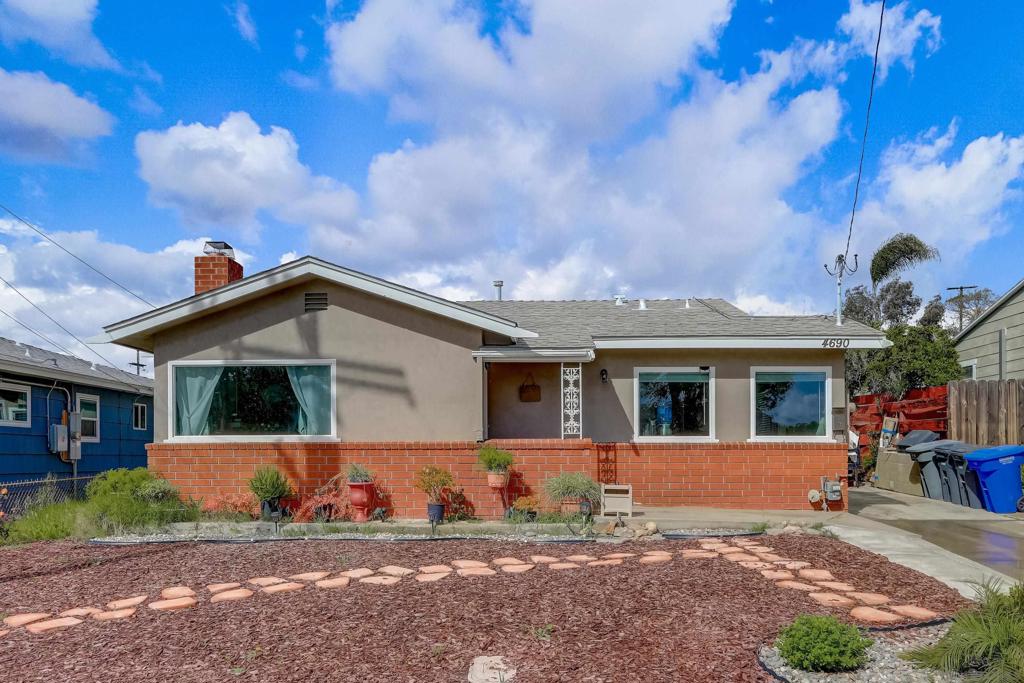 4690 Harbinson Ave, La Mesa, CA 91942