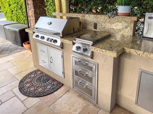 80394 Avenue 48, Indio CA: https://media.crmls.org/mediaz/e0692981-738e-4117-8b9c-af60e1824b6e.jpg