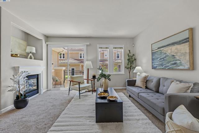 3391 Monaghan St, Dublin CA: https://media.crmls.org/mediaz/e0694c82-9106-4959-bbe0-e765a4aa8e76.jpg