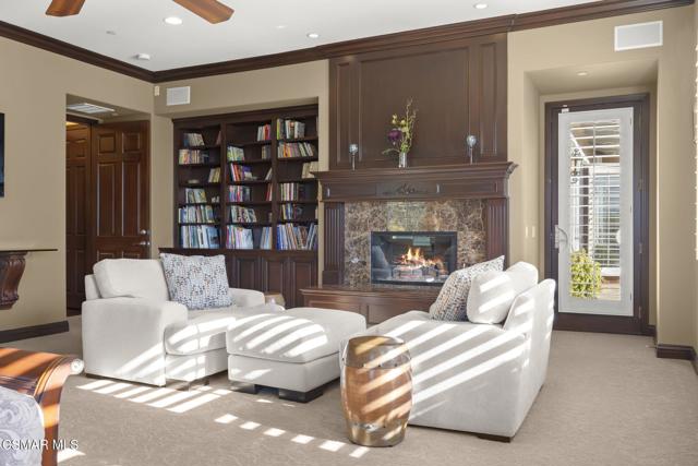 4988 Read Road, Moorpark CA: https://media.crmls.org/mediaz/e069783a-ddef-4532-87e8-da43a8b8da35.jpg