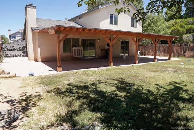 806 W Ave H5, Lancaster CA: https://media.crmls.org/mediaz/e06a9072-2558-47fe-8a75-ce015f59f236.jpg