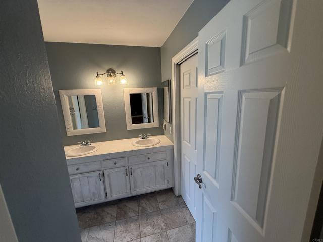 Image 11 of 16 For 24015 Del Amo Road