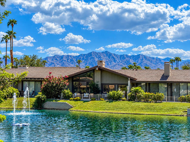 109 Deer Spring Way, Palm Desert, CA 92211
