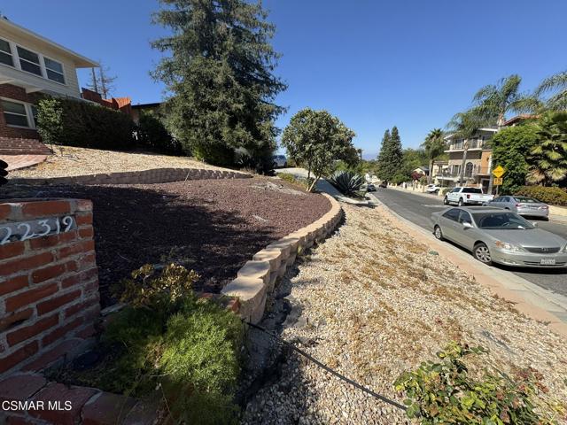 22319 Macfarlane Drive, Woodland Hills CA: https://media.crmls.org/mediaz/e06ad8dc-640f-4ec9-a003-d42de7d56b9d.jpg