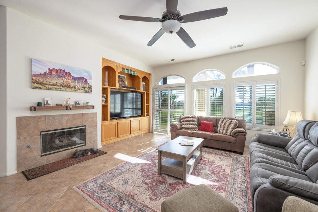 MLS #219138325DA image #7