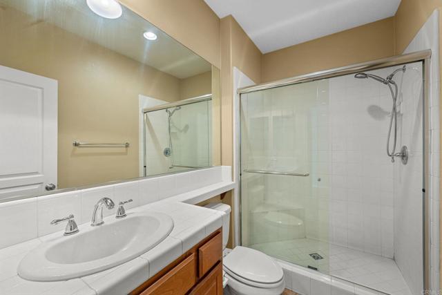 32066 Red Mountain Way, Temecula CA: https://media.crmls.org/mediaz/e06b4ef3-1397-47cb-a6d9-4c1f5da0b3d5.jpg