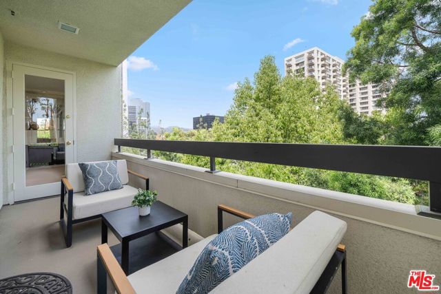 2122 Century Park Lane, Los Angeles CA: https://media.crmls.org/mediaz/e06b82fa-d444-4f94-bee6-2c8d7c6fc5c7.jpg