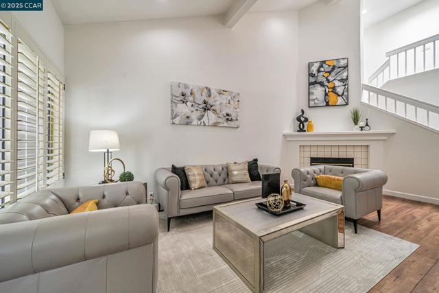 7464 Oxford Cir, Dublin CA: https://media.crmls.org/mediaz/e06c88aa-315a-47c6-b864-f0bf80345040.jpg