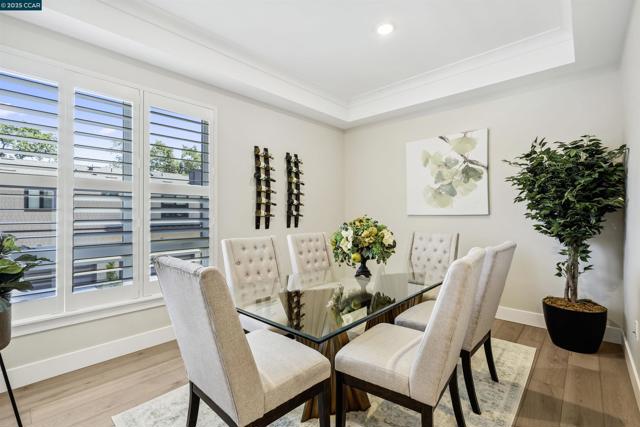 20 Woodbury Highlands Court, Lafayette CA: https://media.crmls.org/mediaz/e06ce629-f239-4d61-86d2-484dcd68bcb4.jpg