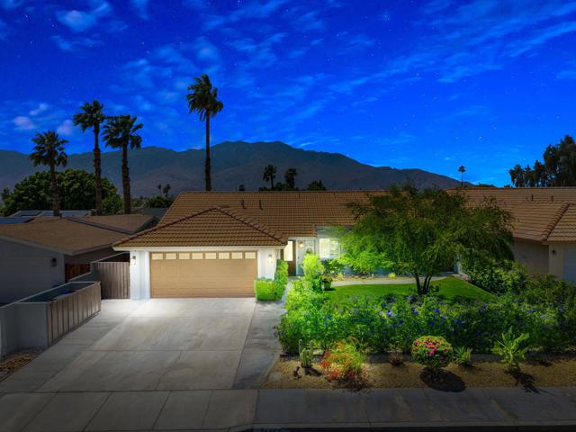 31465 Whispering Palms Trail, Cathedral City CA: https://media.crmls.org/mediaz/e06e172c-b44e-4d1d-a1e4-f7245425c1d3.jpg