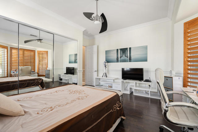 6 Voltaire Court, Rancho Mirage CA: https://media.crmls.org/mediaz/e06ea5d1-e1b0-4d61-8cf6-31e4b89ec86c.jpg