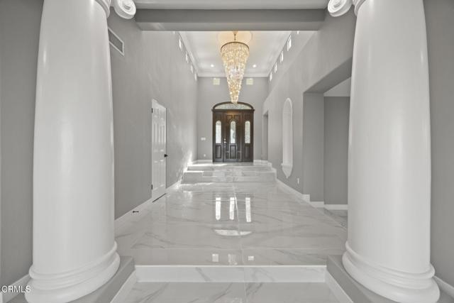 40 Saddlebow Road, Bell Canyon CA: https://media.crmls.org/mediaz/e070527f-1008-493e-8fb9-84d300e42462.jpg