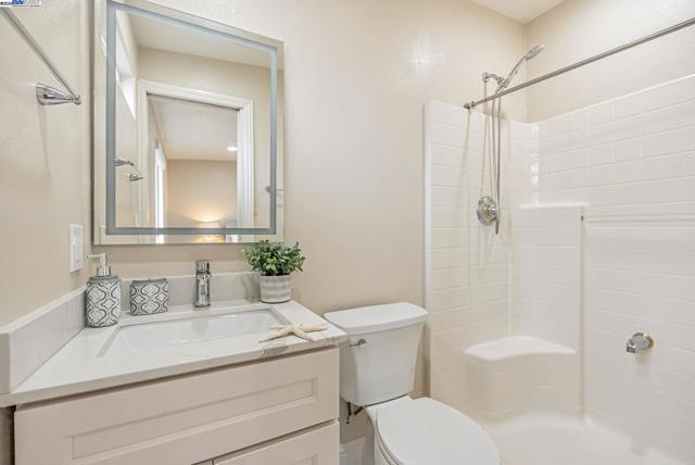 3757 Savannah Rd, Fremont CA: https://media.crmls.org/mediaz/e0710f60-f1ae-4eb9-8a4c-f6ed4f1a3de8.jpg