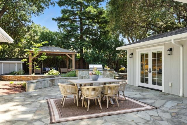 1108 Covington Road, Los Altos CA: https://media.crmls.org/mediaz/e072ecc1-7504-442c-b8ab-f413094b6543.jpg