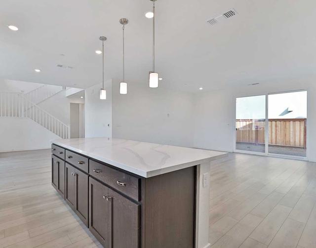 5712 Lake Club Drive, Fairfield CA: https://media.crmls.org/mediaz/e074dbd1-9d87-47ed-a3a1-c17dac9c369e.jpg