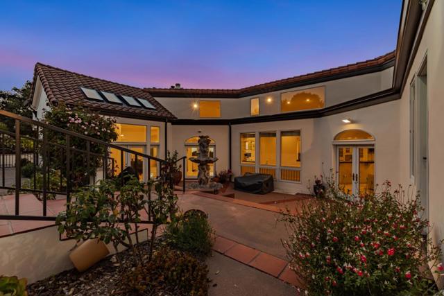 25691 Whip Road, Monterey CA: https://media.crmls.org/mediaz/e074debc-e7fa-4acd-87a4-93fb1f264e96.jpg