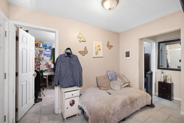 3577 79 Highland Ave, San Diego CA: https://media.crmls.org/mediaz/e0756026-37a8-41f7-980b-b0b48acb348e.jpg