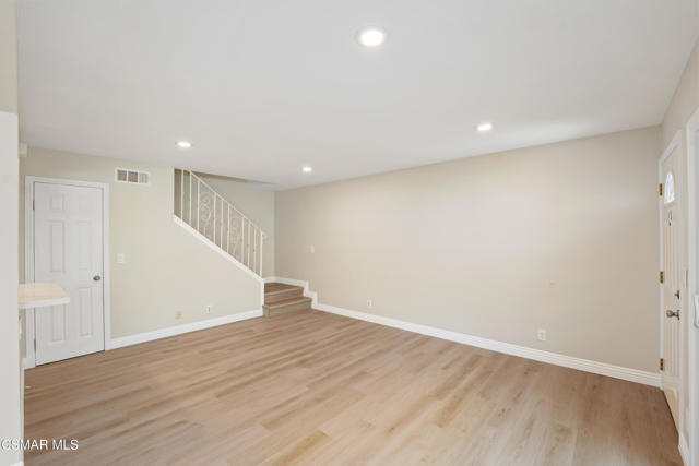 2845 Instone Court, Westlake Village CA: https://media.crmls.org/mediaz/e0773d1c-b128-40cb-9cc3-afda1d38ccfb.jpg