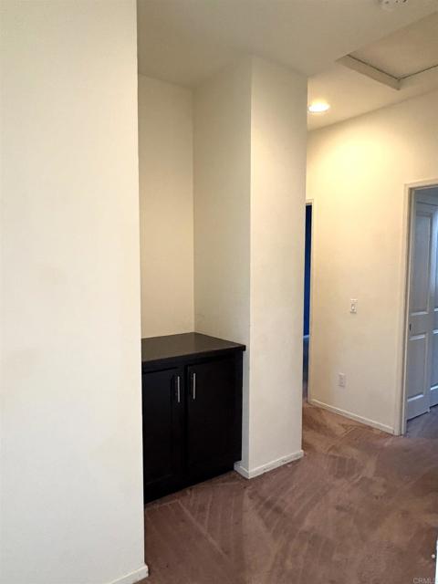 5427 SAN ROBERTO, San Diego CA: https://media.crmls.org/mediaz/e0778d8e-ab98-4973-b75e-bba209975565.jpg