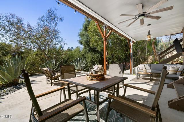 4639 El Camino Corto, La Canada Flintridge CA: https://media.crmls.org/mediaz/e077bbc0-b0c8-4483-916a-f95bfd3049dd.jpg