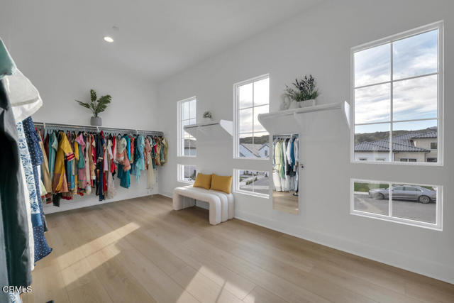 Detail Gallery Image 35 of 70 For 11944 N Red Hawk Ln, Porter Ranch,  CA 91326 - 5 Beds | 5 Baths