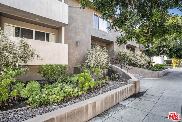 1320 Princeton Street, 201 photo 4